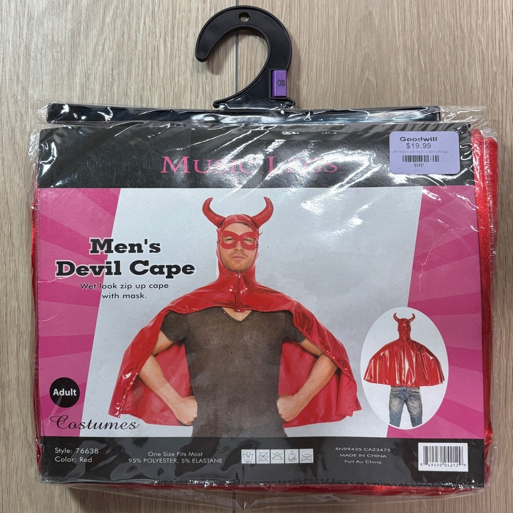 Music Legs Mens Halloween Devil Cape Red Wet Look Zip Up Cape Mask OSFM NWT